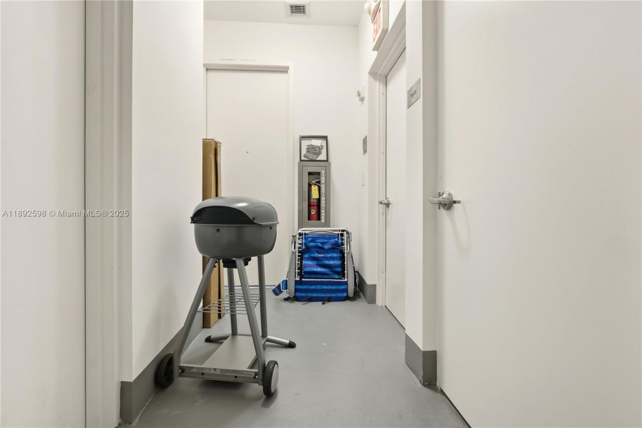 16001 Collins Ave, Unit 3705, Sunny Isles Beach, FL 33160 Photo