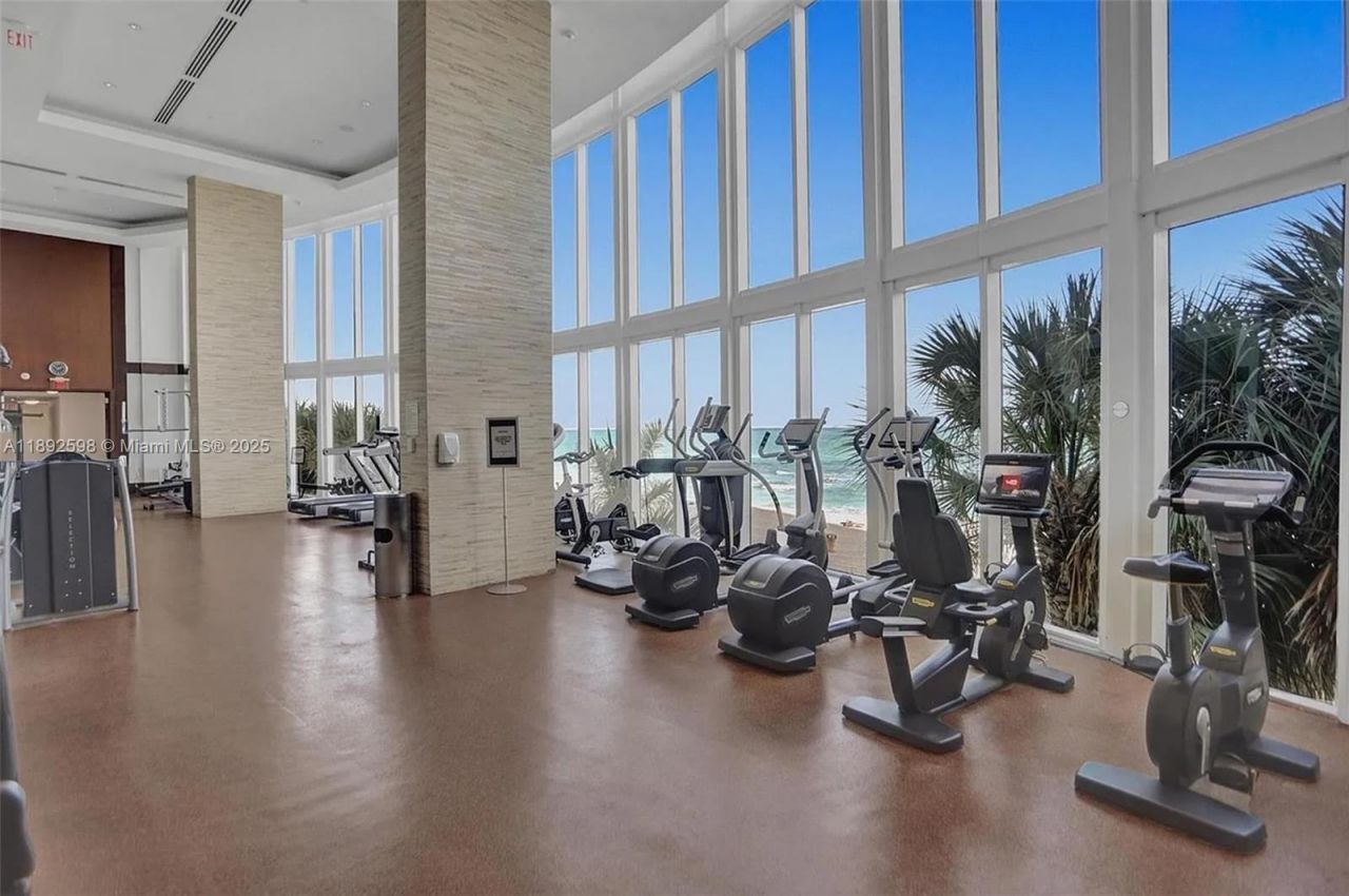 16001 Collins Ave, Unit 3705, Sunny Isles Beach, FL 33160 Photo