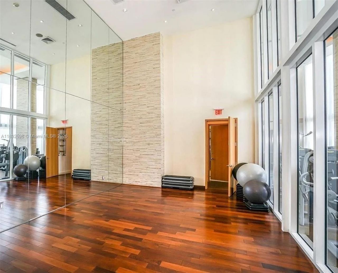 16001 Collins Ave, Unit 3705, Sunny Isles Beach, FL 33160 Photo