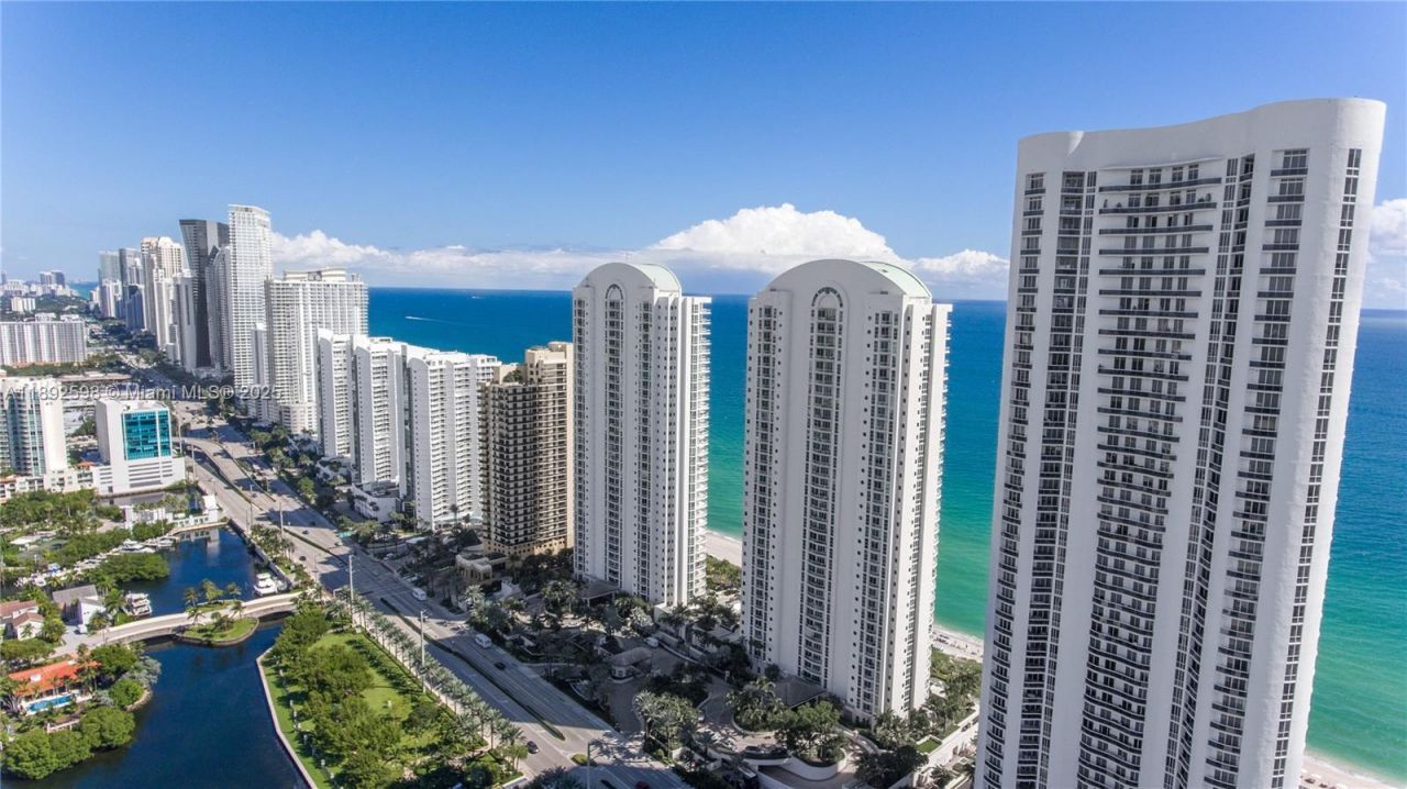 16001 Collins Ave, Unit 3705, Sunny Isles Beach, FL 33160 Photo