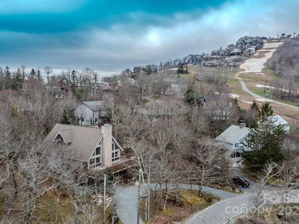 130 Skiway Circle, Beech Mountain, NC 28604
