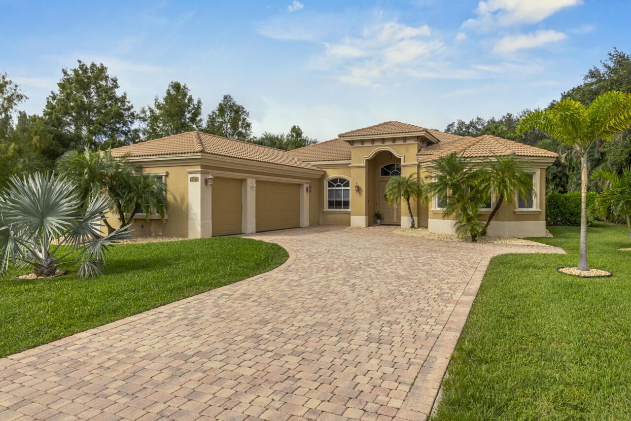 8300 SW Cattleya Drive, Stuart, FL 34997 Photo