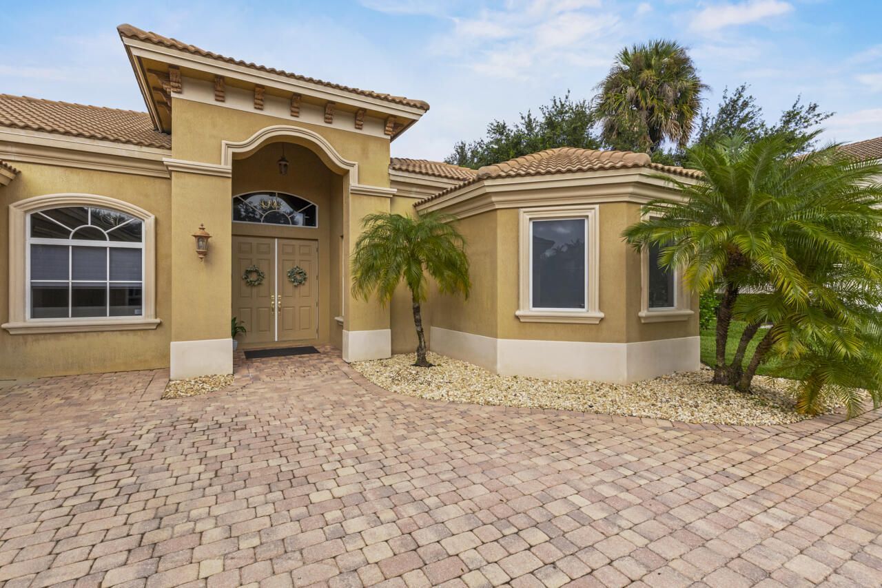 8300 SW Cattleya Drive, Stuart, FL 34997 Photo