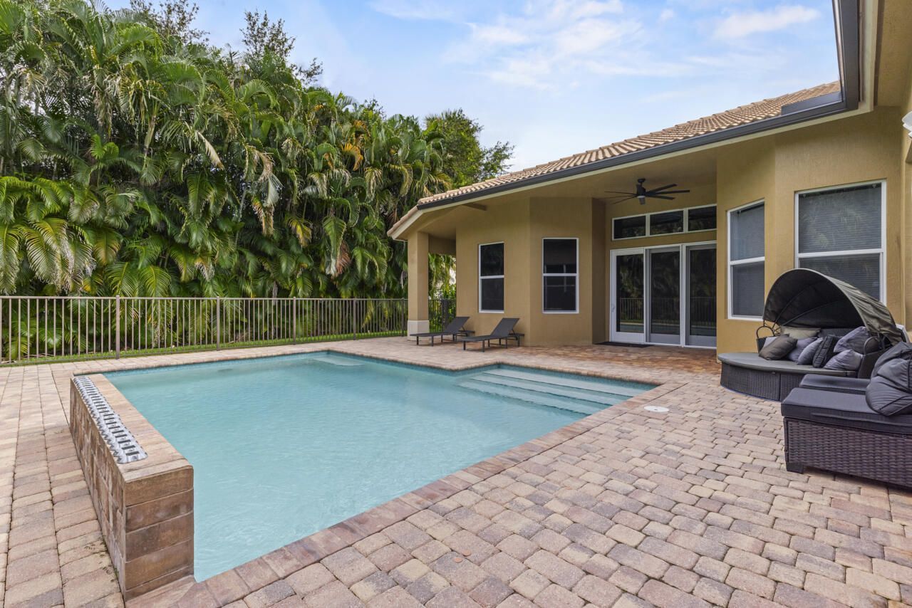 8300 SW Cattleya Drive, Stuart, FL 34997 Photo