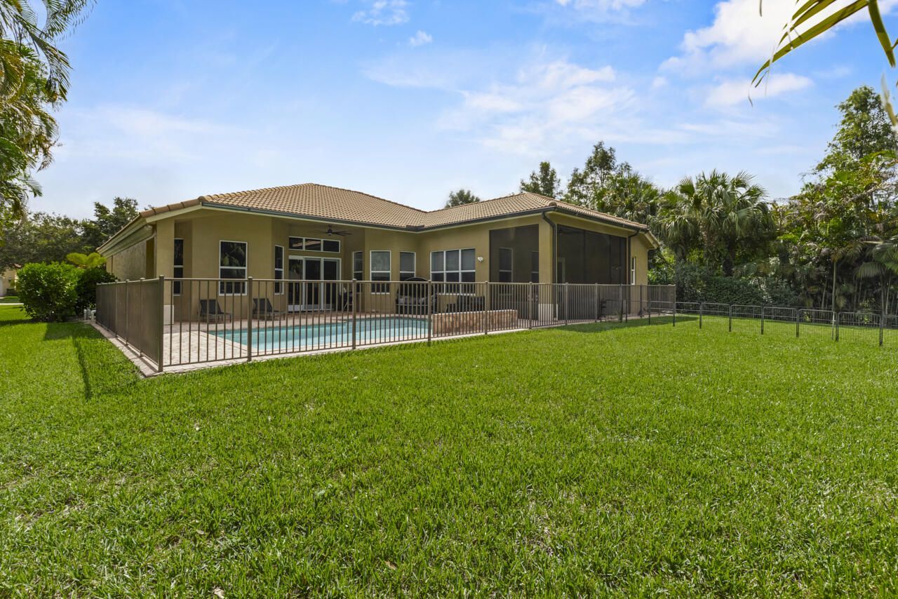 8300 SW Cattleya Drive, Stuart, FL 34997 Photo