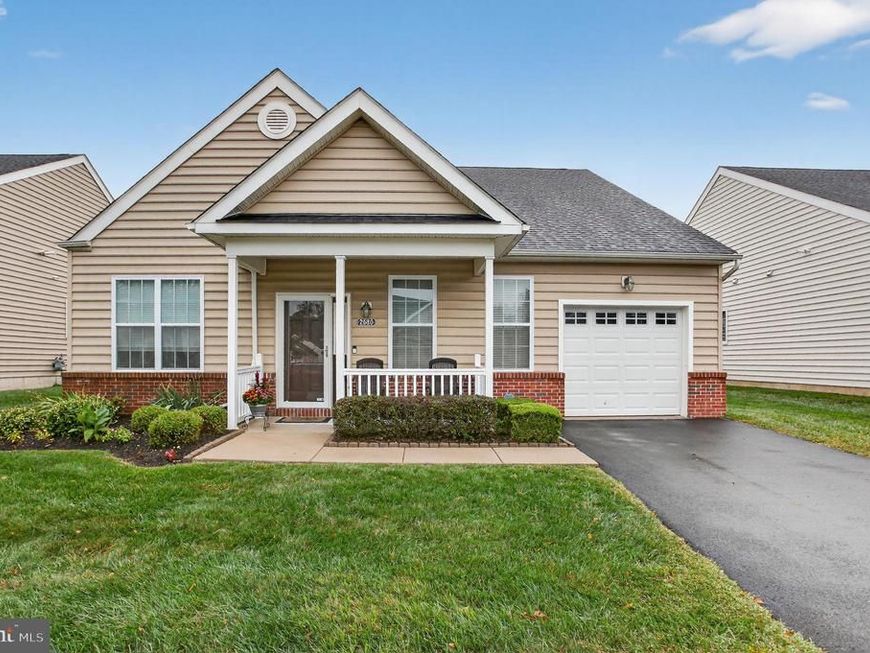 2680 Iris Lane, Philadelphia, PA 19116 Main Photo