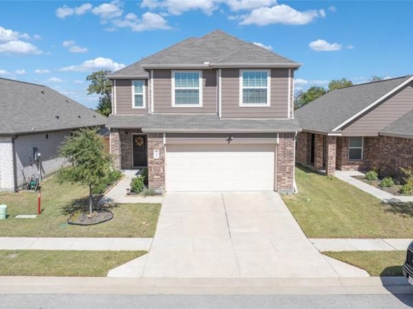 3712 Kings Drive, Ennis, TX 75119