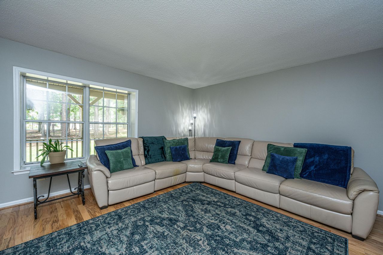 110 Cantering Hills Lane Photo 10