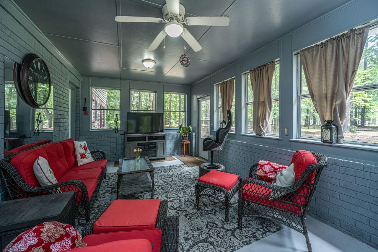 110 Cantering Hills Lane Photo 21