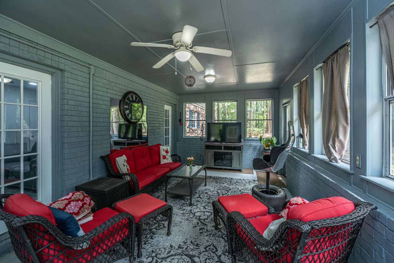 110 Cantering Hills Lane Photo 22