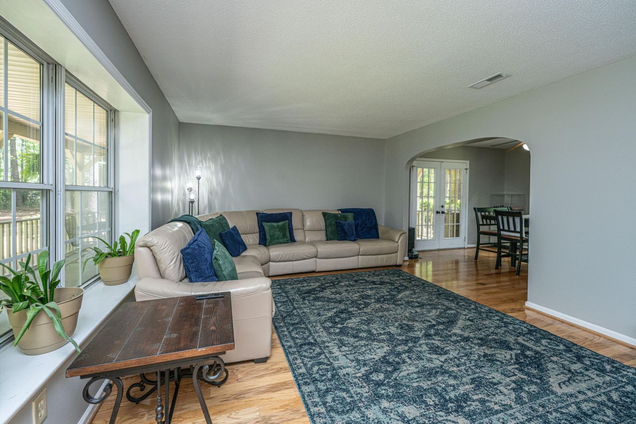 110 Cantering Hills Lane Photo 9