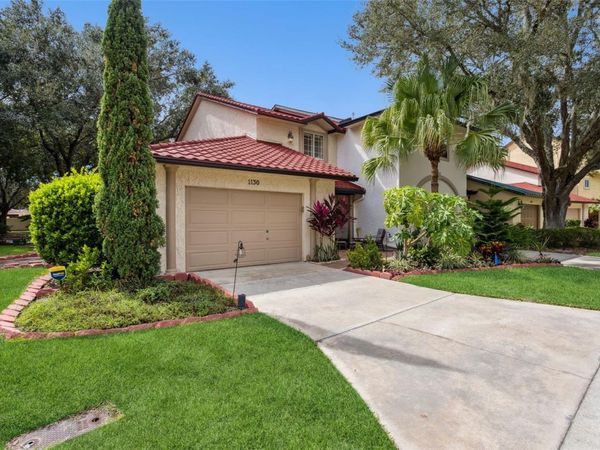 1130 AVENIDA DE LAS CASAS, LADY LAKE, FL 32159
