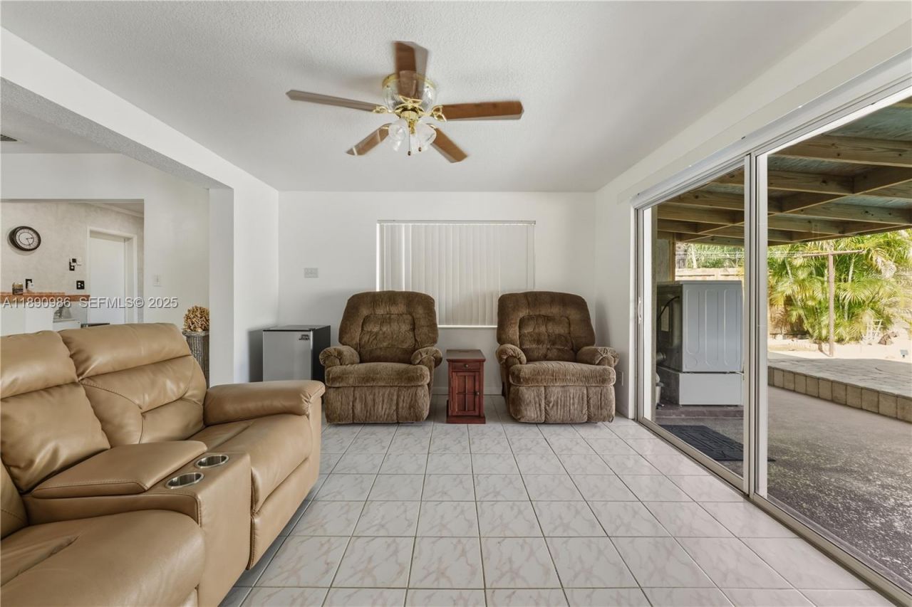 1007 N Golf Dr, Hollywood, FL 33021 Photo
