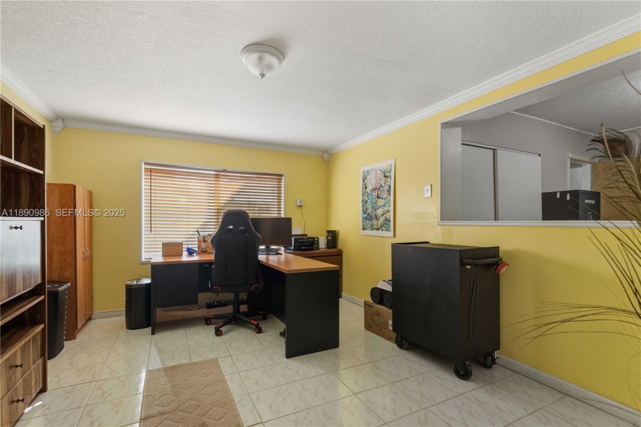 1007 N Golf Dr, Hollywood, FL 33021 Photo