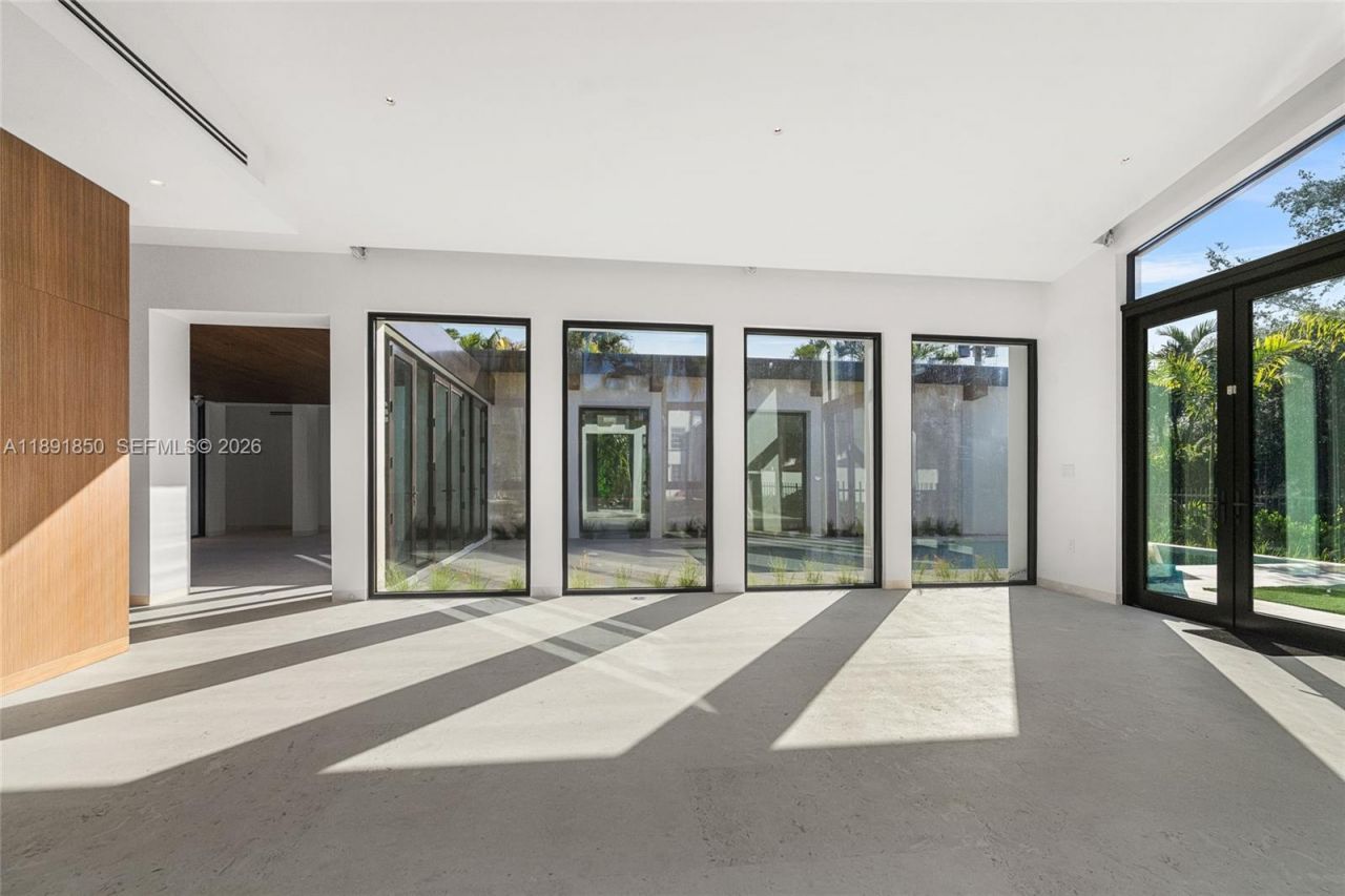 6716 San Vicente St, Coral Gables, FL 33146 Photo