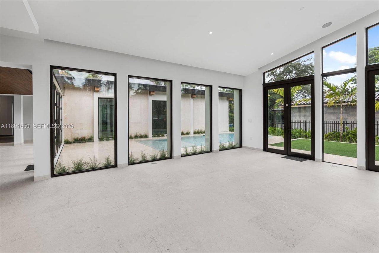 6716 San Vicente St, Coral Gables, FL 33146 Photo