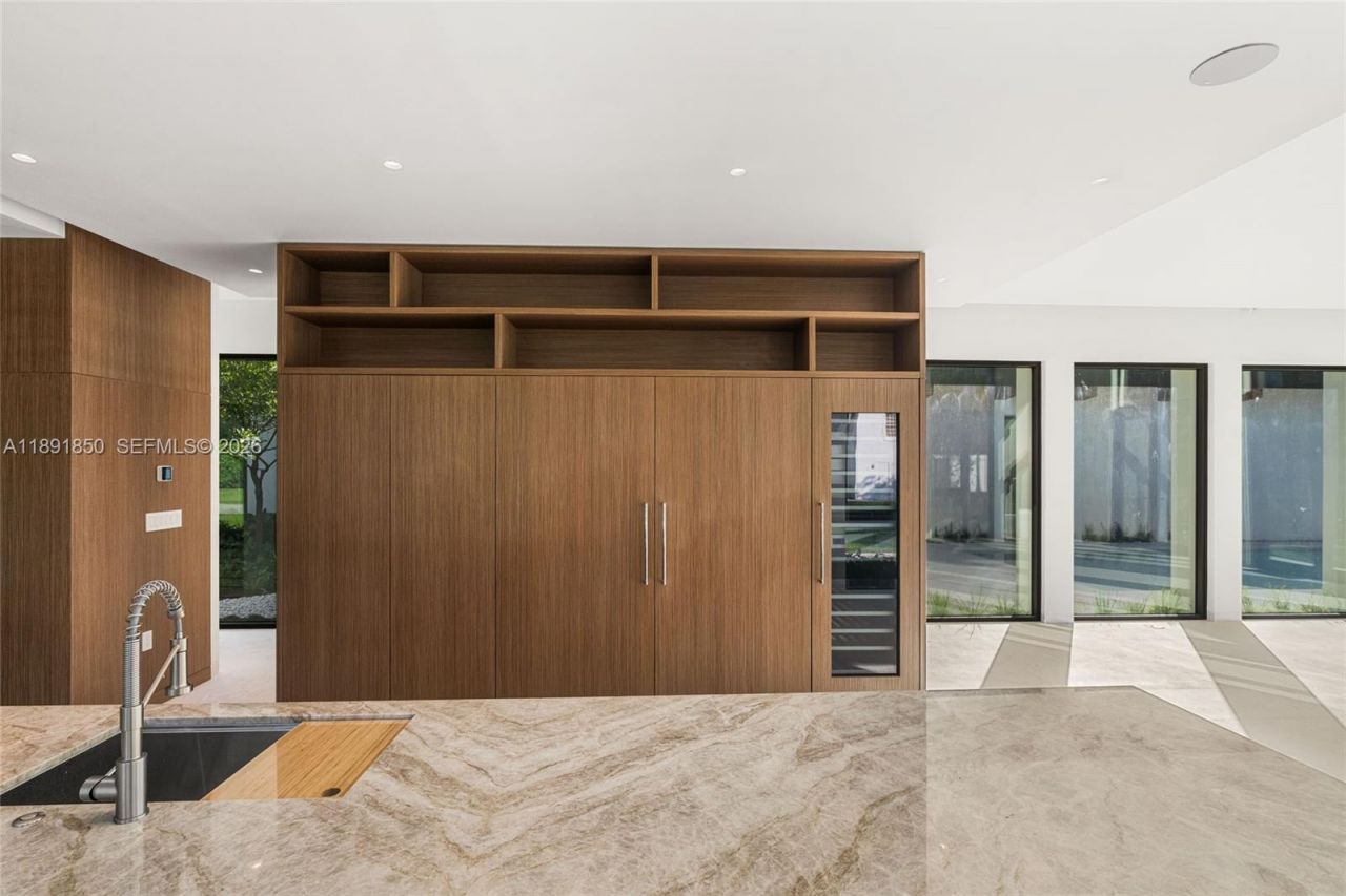 6716 San Vicente St, Coral Gables, FL 33146 Photo