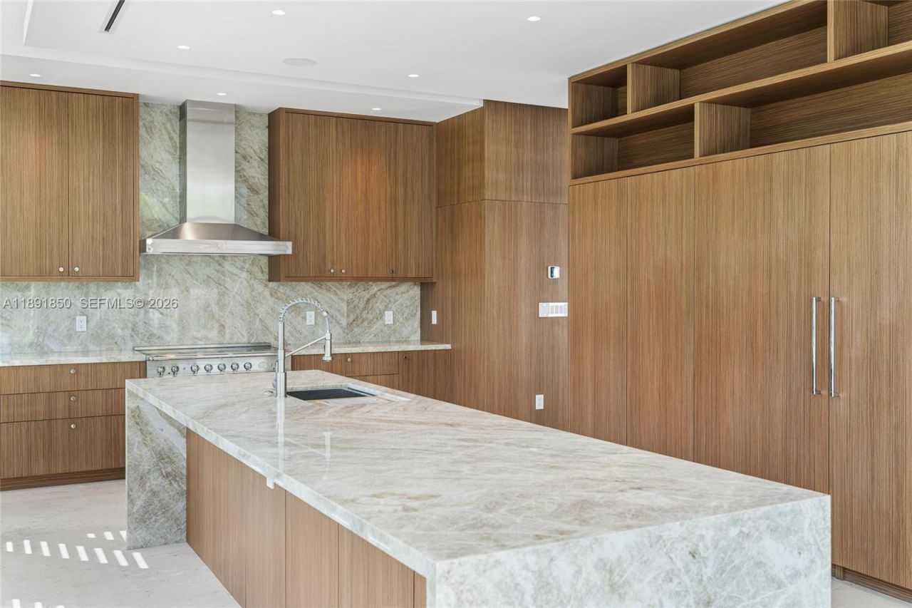 6716 San Vicente St, Coral Gables, FL 33146 Photo