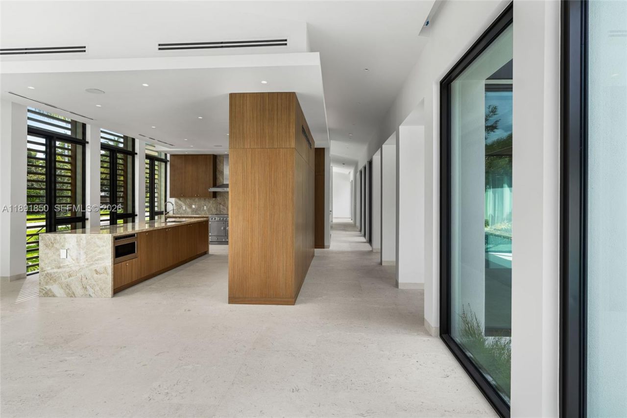 6716 San Vicente St, Coral Gables, FL 33146 Photo