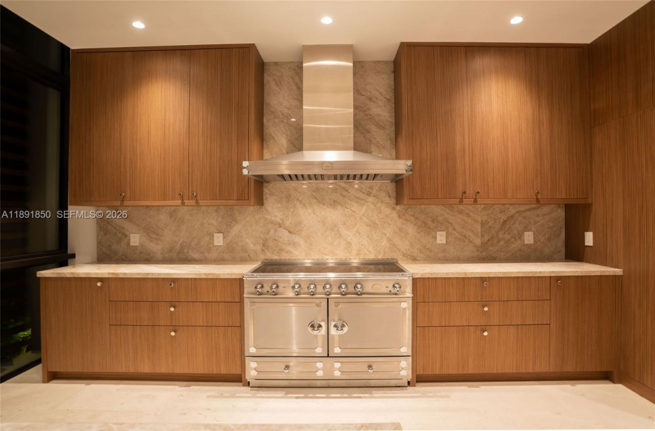 6716 San Vicente St, Coral Gables, FL 33146 Photo