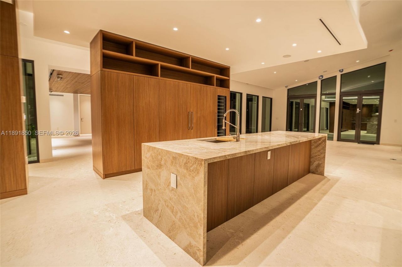 6716 San Vicente St, Coral Gables, FL 33146 Photo