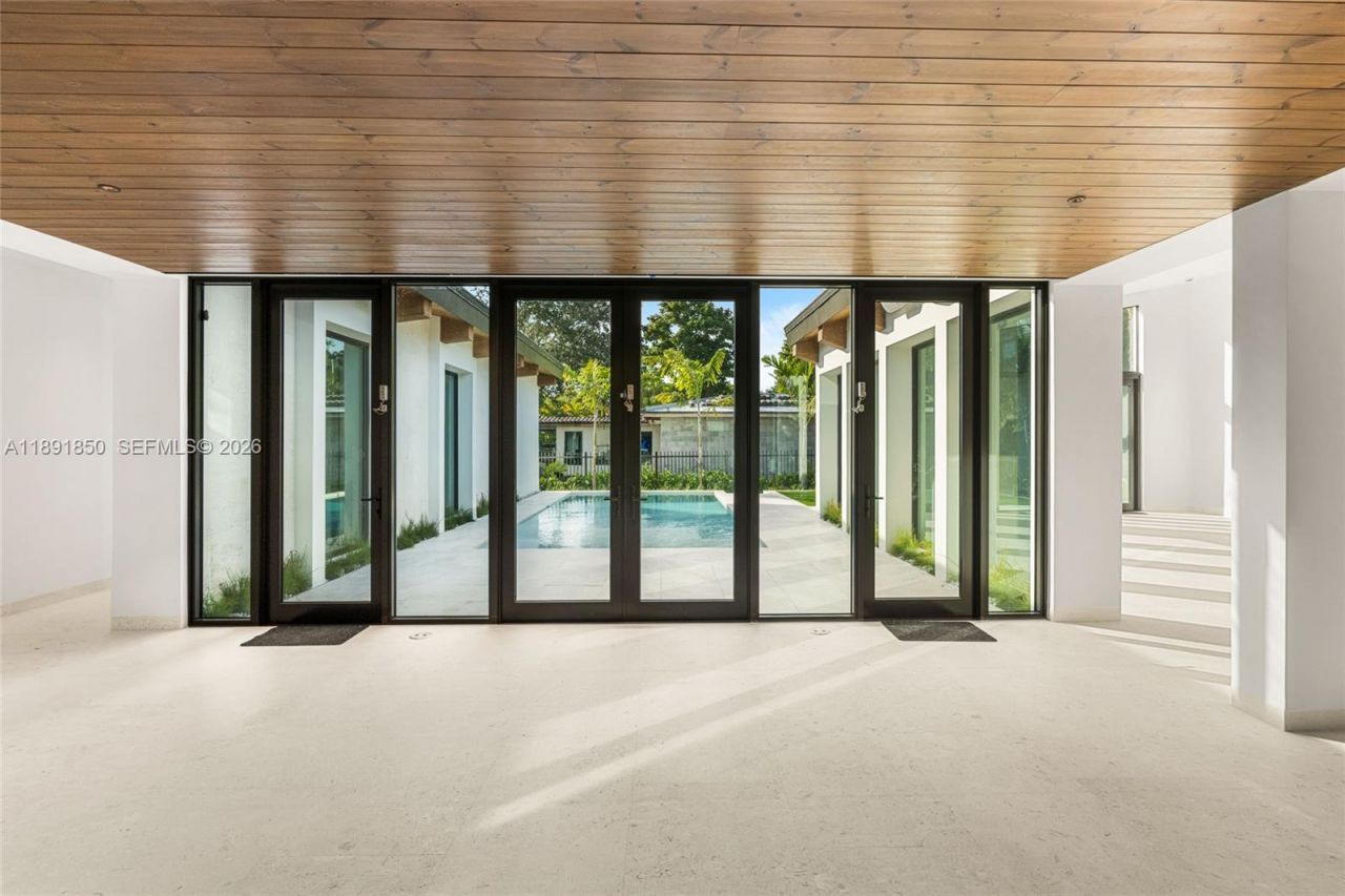 6716 San Vicente St, Coral Gables, FL 33146 Photo