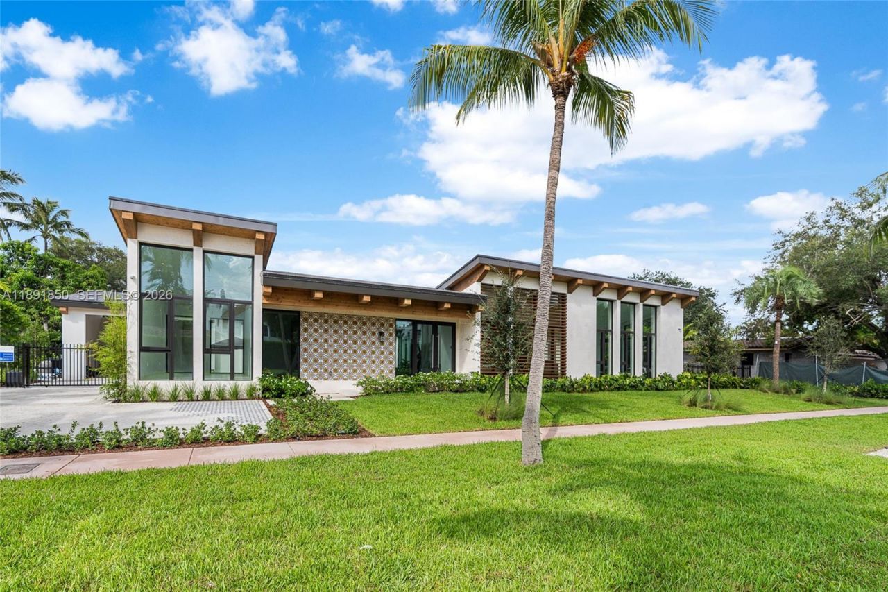 6716 San Vicente St, Coral Gables, FL 33146 Photo