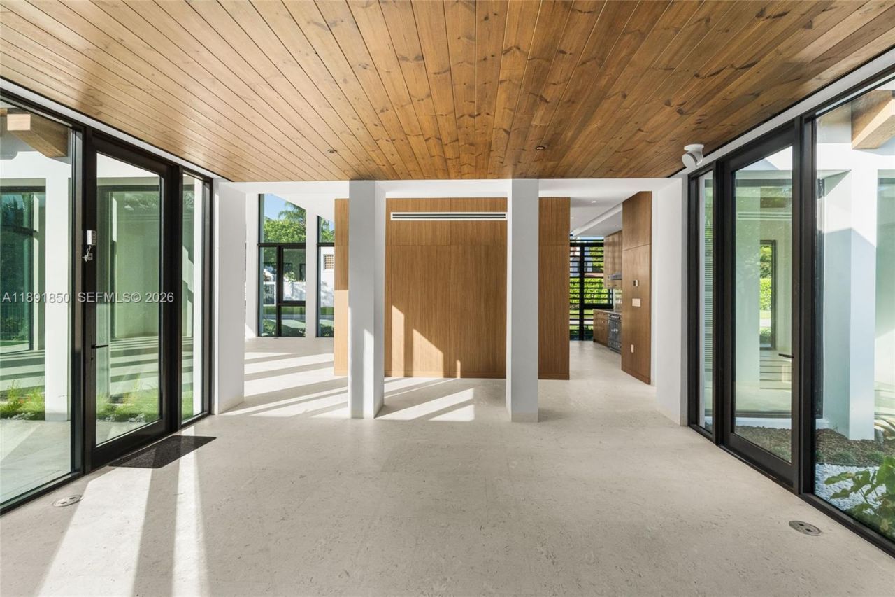 6716 San Vicente St, Coral Gables, FL 33146 Photo