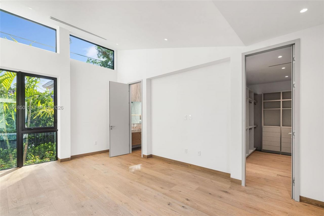 6716 San Vicente St, Coral Gables, FL 33146 Photo