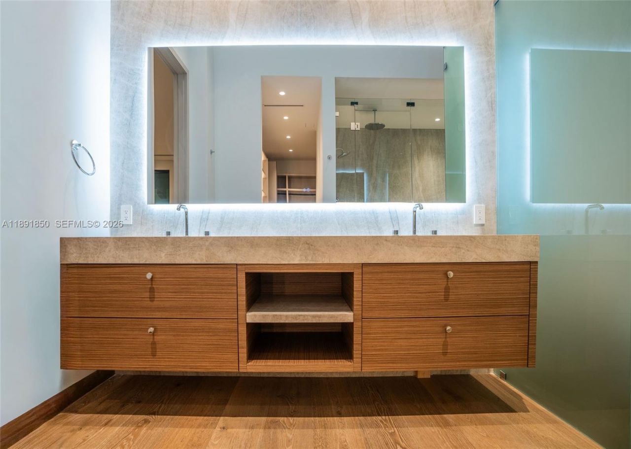 6716 San Vicente St, Coral Gables, FL 33146 Photo