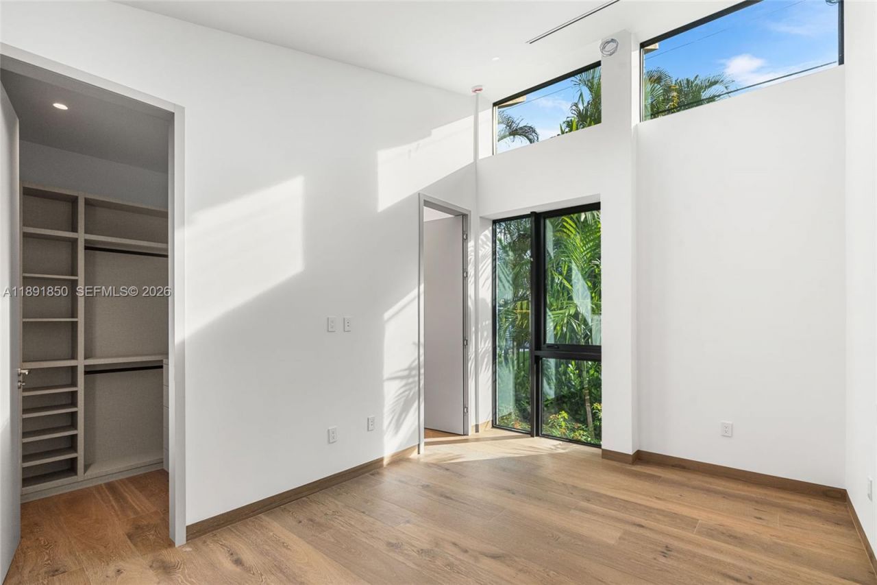 6716 San Vicente St, Coral Gables, FL 33146 Photo