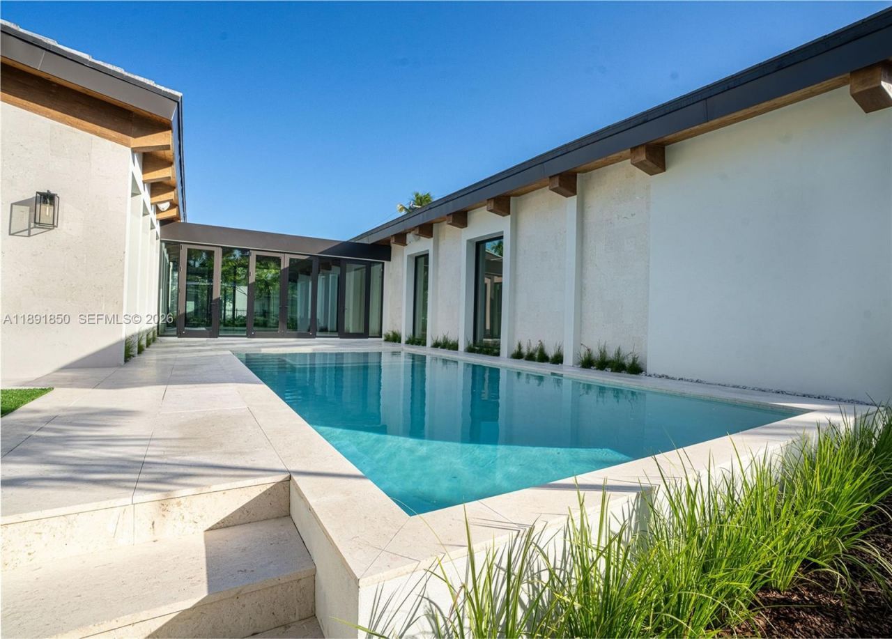 6716 San Vicente St, Coral Gables, FL 33146 Photo