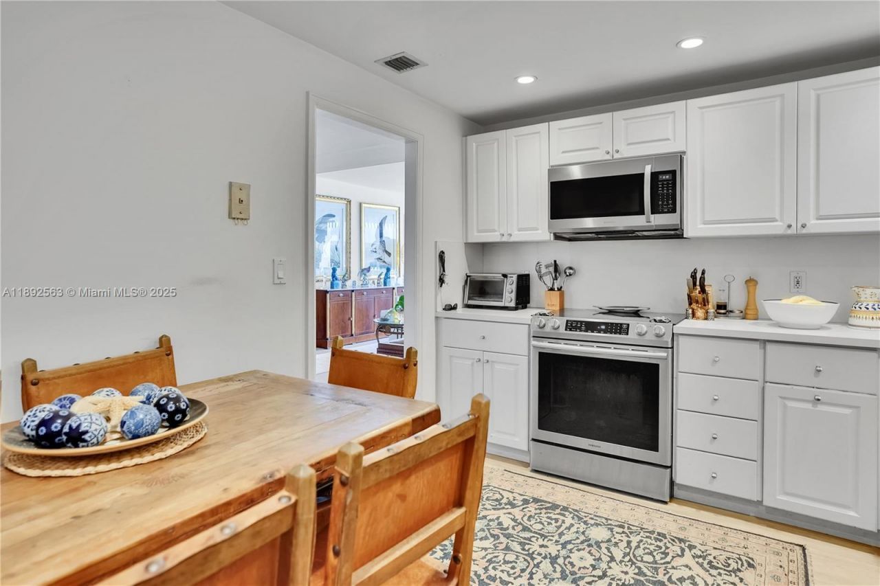 3 Grove Isle Dr, Unit C708, Miami, FL 33133 Photo
