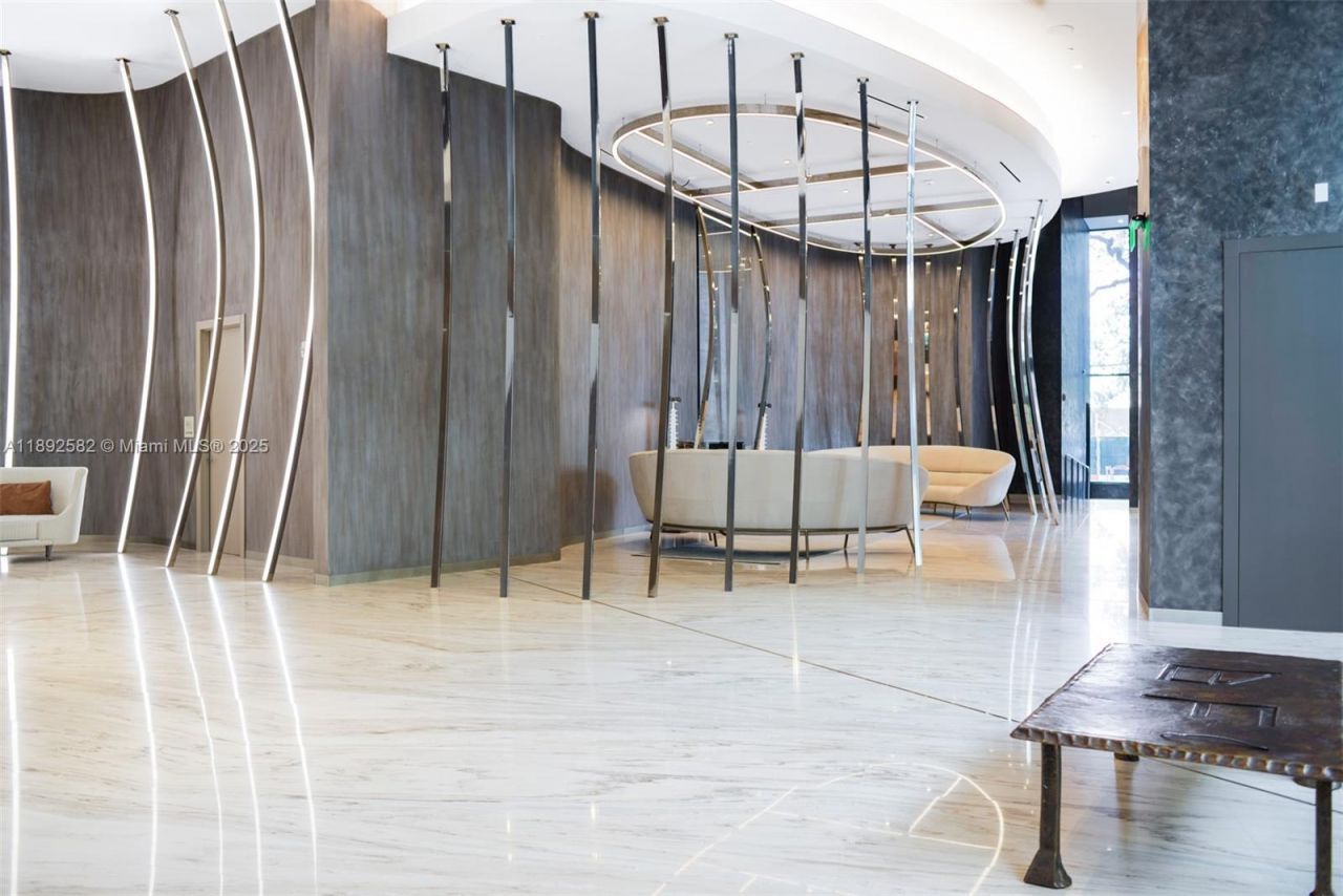 1000 Brickell Plaza, Unit 1807, Miami, FL 33131 Photo