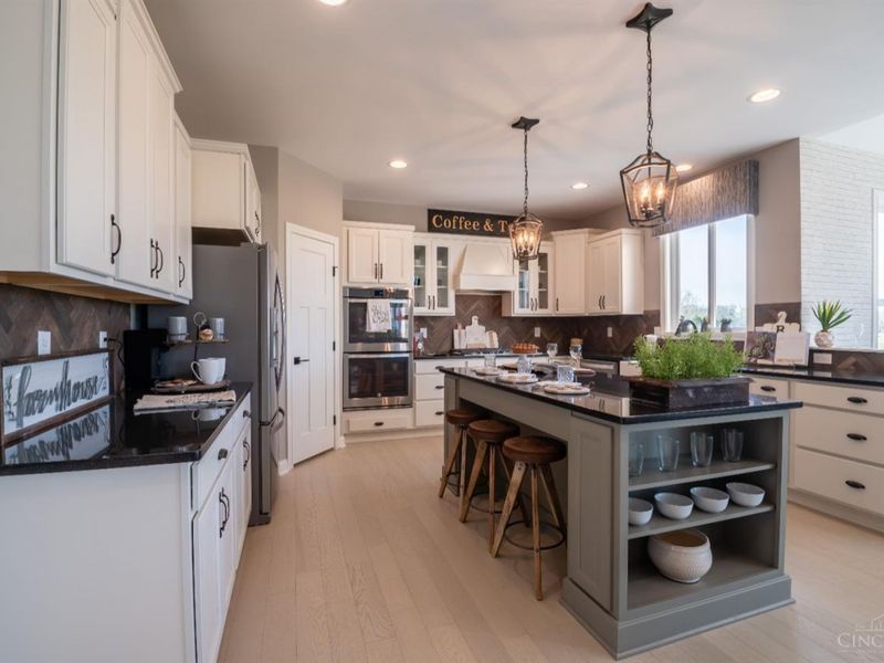 1013 Prestwick Place, Pierce Twp, OH 45245 Photo 5