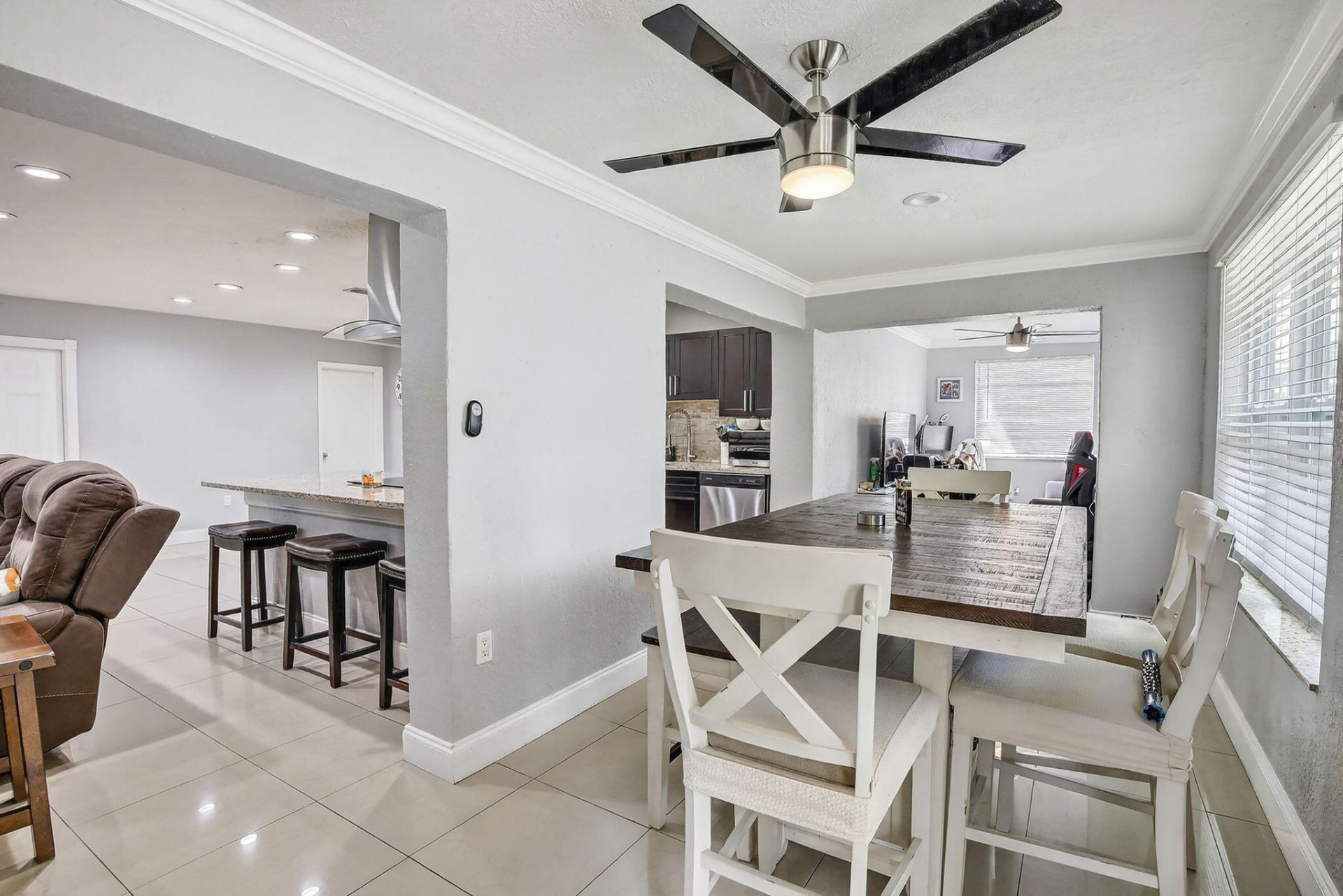 7451 NW 21st Street, Sunrise, FL 33313 Photo