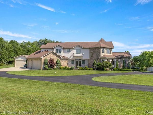 7455 Groveland Road, Groveland Twp, MI 48442