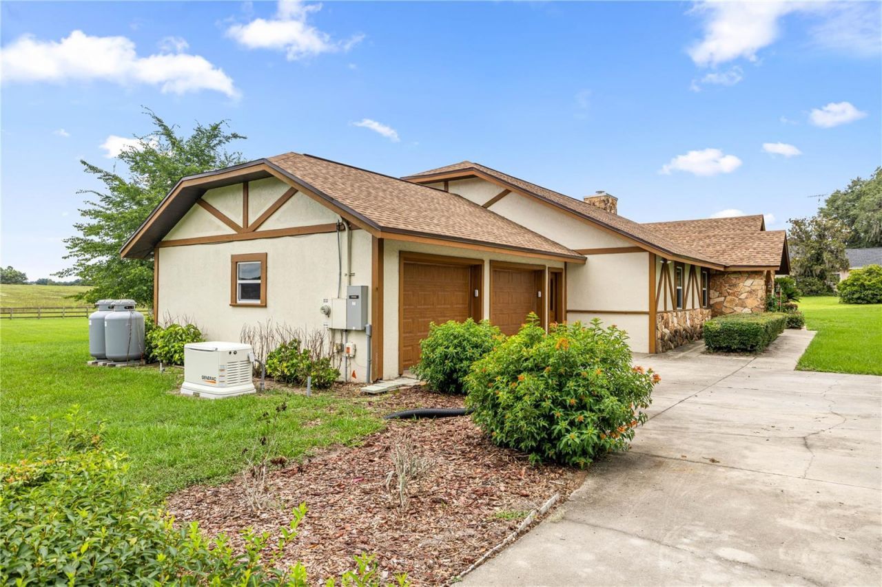 12131 NE 10th Terrace, Ocala, FL 34479 Photo