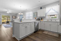 500 Wickham Dr. photo 4