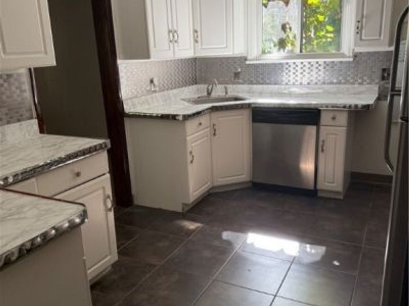 1528 Dover Center Road, Westlake, OH 44145 Photo 5