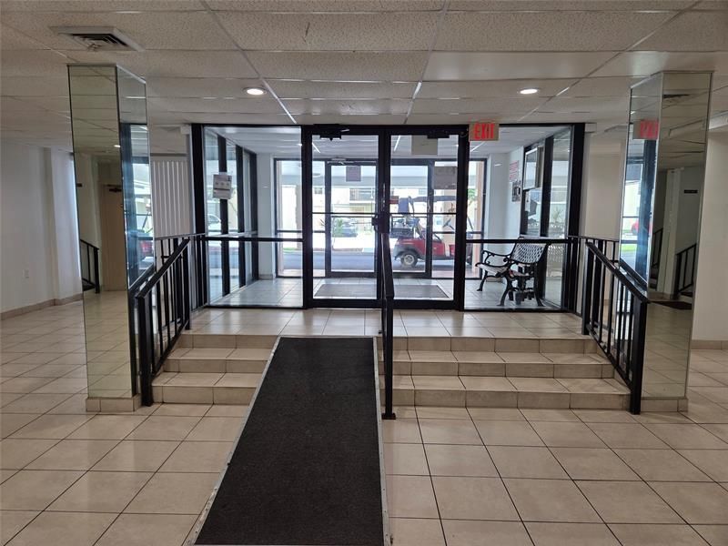 4152 Inverrary Drive, Unit 310, Lauderhill, FL 33319 Photo