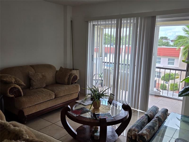 4152 Inverrary Drive, Unit 310, Lauderhill, FL 33319 Photo