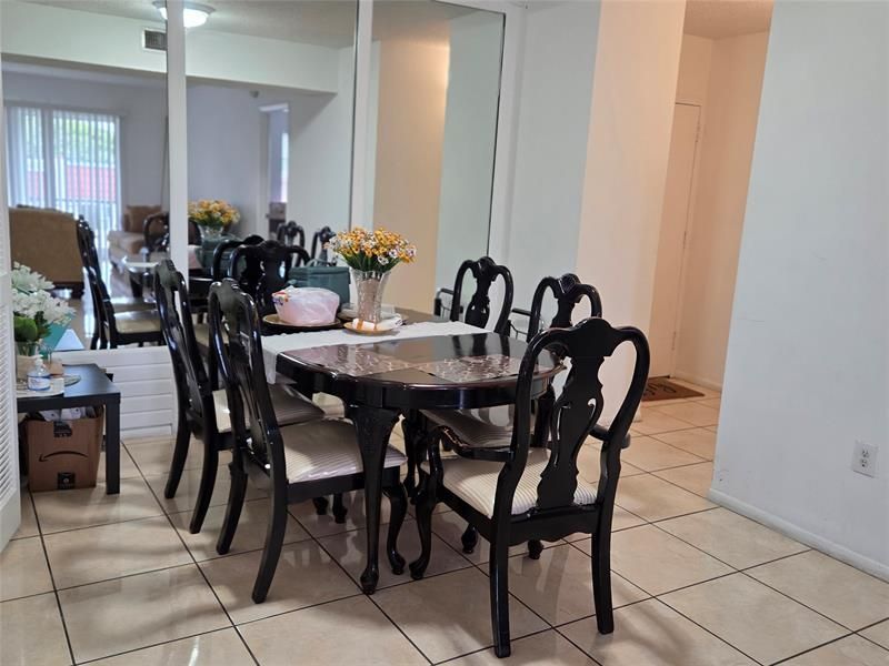 4152 Inverrary Drive, Unit 310, Lauderhill, FL 33319 Photo