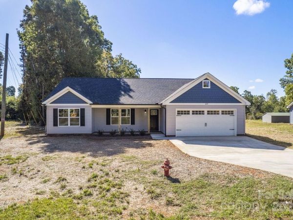 6009 Zoo Parkway, Asheboro, NC 27205