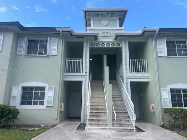 2731 NE 3rd Dr, Unit 203, Homestead, FL 33033