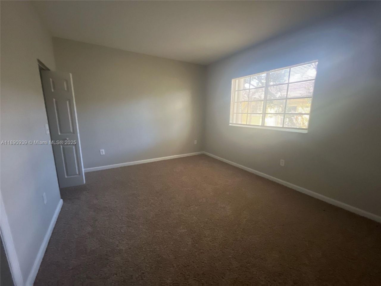 2731 NE 3rd Dr, Unit 203, Homestead, FL 33033 Photo