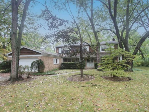 87 Lincolnshire Drive, Lincolnshire, IL 60069