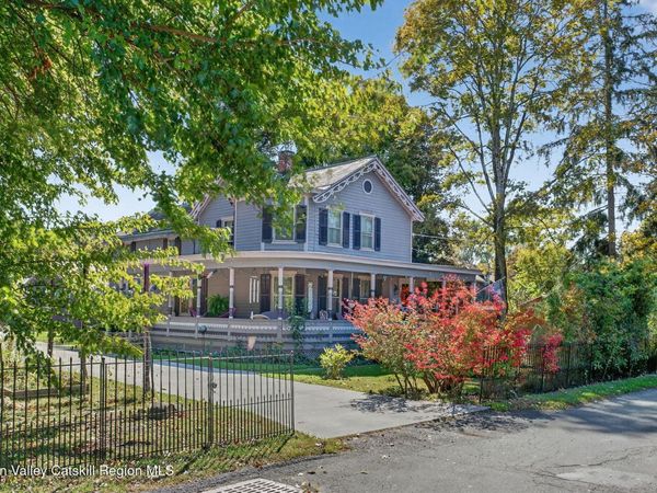 4 Railroad Avenue, Staatsburg, NY 12580