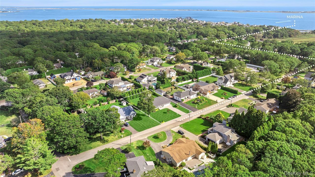 5 Canvasback Lane, East Quogue, NY 11942 Main Photo