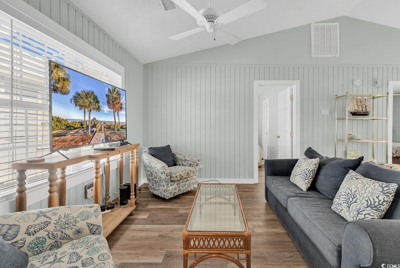 1521 N Waccamaw Dr. Photo 11